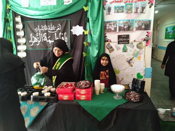 مراسم یادبود بانوی دو عالم حضرت فاطمه (س) در مدارس بروجرد 
