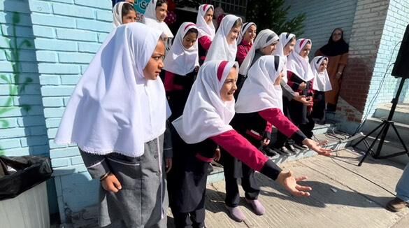 جشن روز جهانی کودک در دبستان فجر اسلام 
