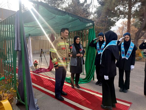 مانور زلزله استانی در هنرستان دخترانه محمودیه ناحیه ۶(2)