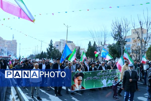 تصاویر ماندگار از حماسه 22بهمن در پرند