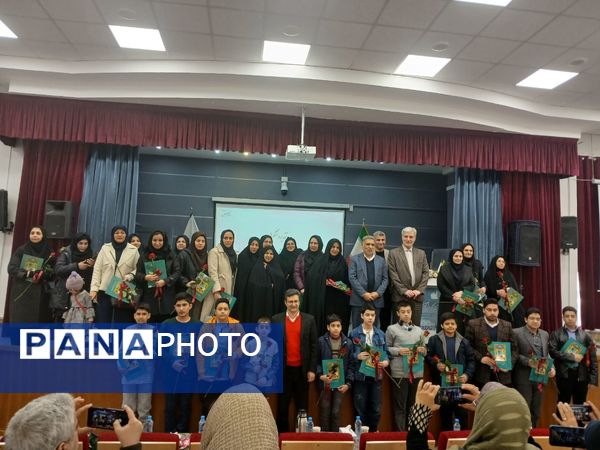 آیین تکریم و تجلیل از پژوهشگران برتر ناحیه۶