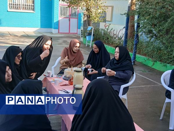 کافی شاپی به وسعت آرزوهای فاطمیه