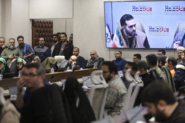 برگزاری کارگاه سومین رویداد بین‌المللی «کارتون، کاریکاتور و پوستر هولوساید» در قم