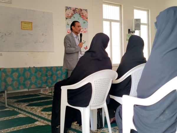 برگزاری کارگاه آموزش خانواده در کاشمر