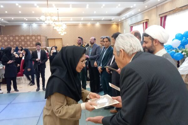برگزاری آیین بزرگداشت مقام شامخ معلّم د شهرستان قرچک 