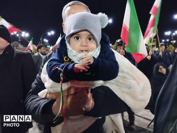 شب میدانداری دختران در خط مقدم