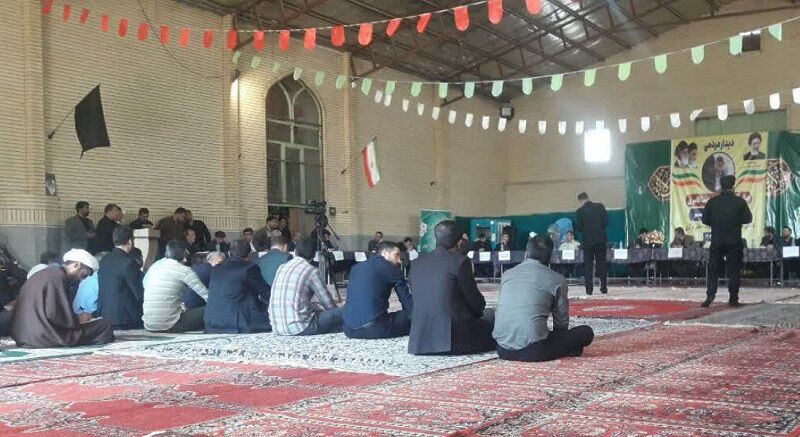 دیدار مردمی استاندار قم با اهالی روستاهای قنوات