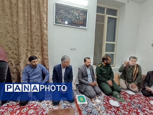 دیدار با خانواده شهدا در خلیل آباد