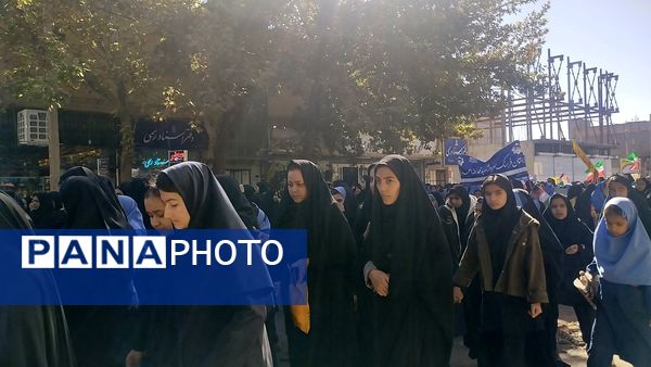 اقتدار ملت ایران در راهپیمایی روز ۱۳ آبان شهرستان خلیل‌آباد 