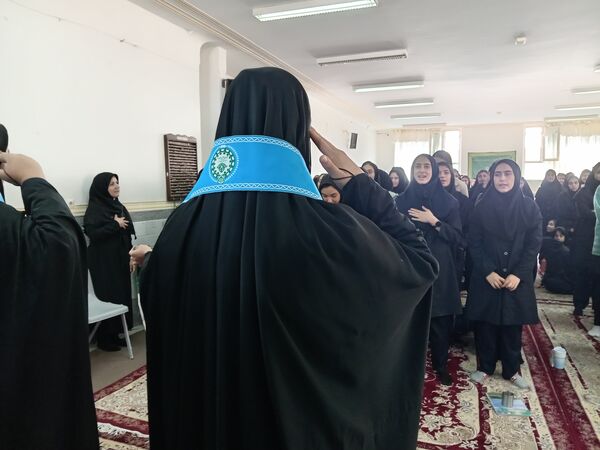 مراسم روز دانش آموز و ایام فاطمیه در دبیرستان حضرت خدیجه (س)جعفریه قم 