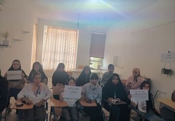 کلاس آموزش خبرنگاری با تدریس دانش‌آموز خبرنگار