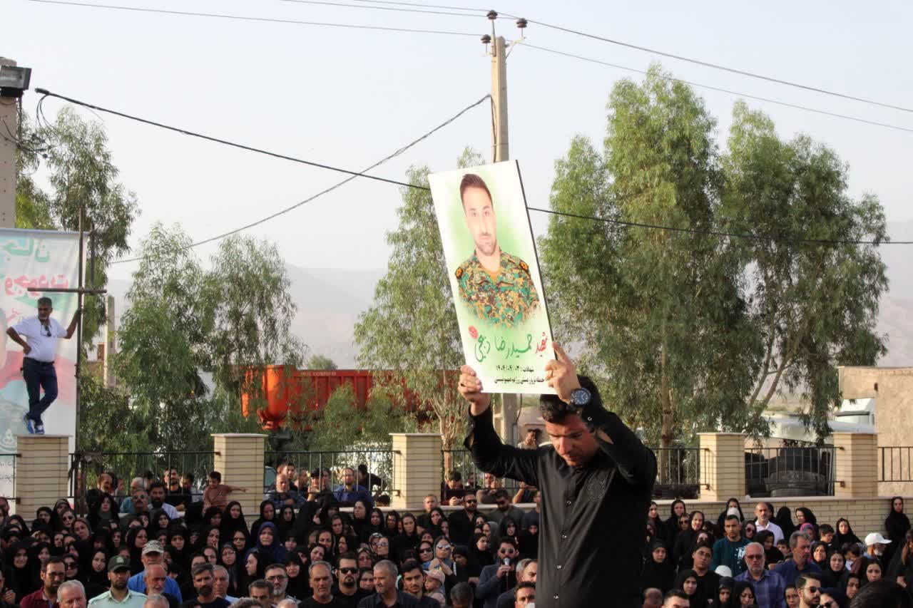 وداع باشکوه مردم دو استان با پیکر شهیدان اقتدار