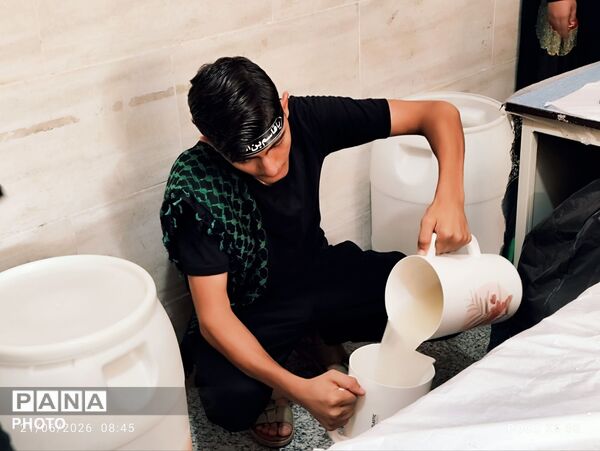 حضور پرشور دانش‌آموزان در چهاردهمین «احلی من‌العسل» بندرعباس