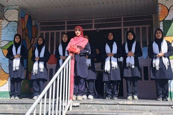 حضور پرشور دختران و پسران شهریار در روز استکبار ستیزی