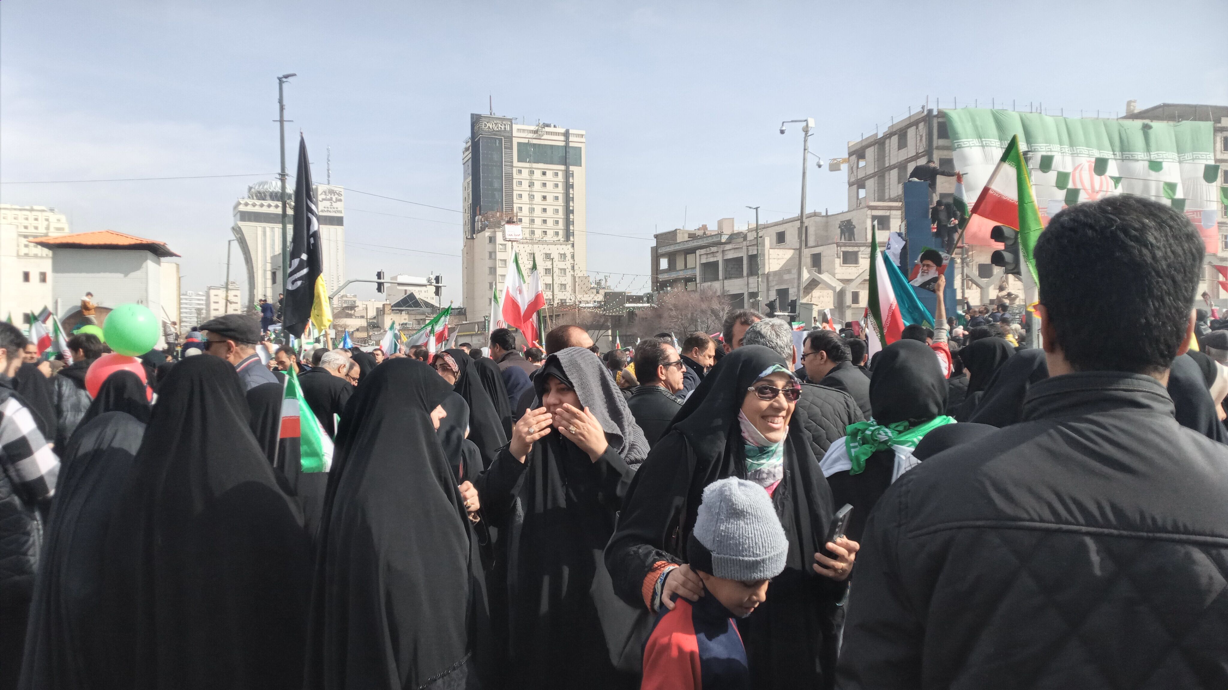 راهپیمایی باشکوه ۲۲ بهمن در مشهد مقدس