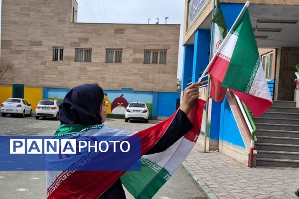 از کلاس درس تا شکوه انقلاب؛ شور دانش آموزی،  شور فجر