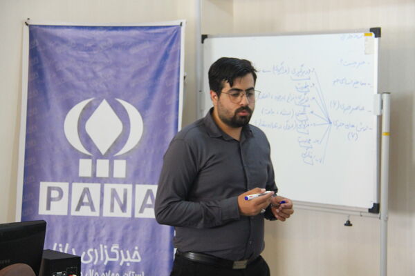سومین جلسه آموزش خبرنگاری دانش‌آموزی پانا