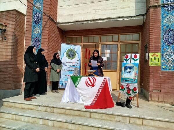 برگزاری یادواره شهدا در هنرستان بصیرت آشخانه