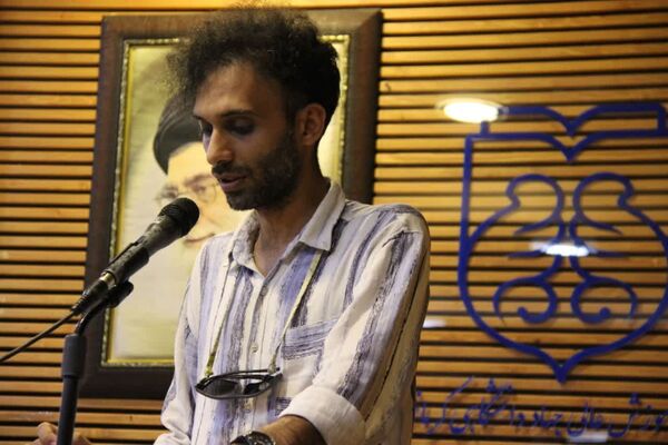 نشست ادبی «عصر دلنشین» در کرمانشاه
