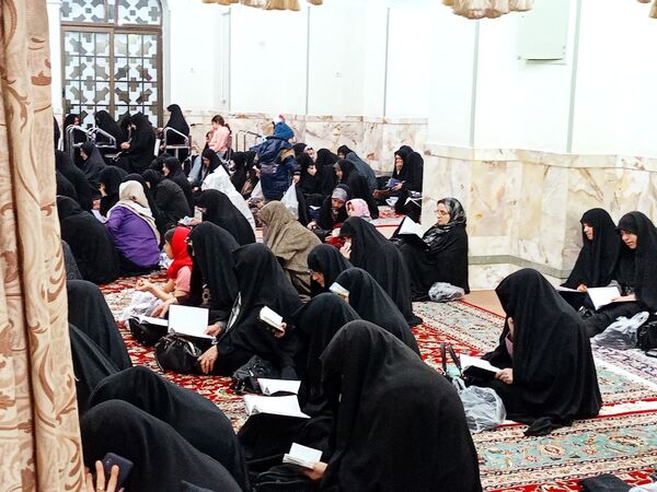 قرائت دعای کمیل در کاشمر