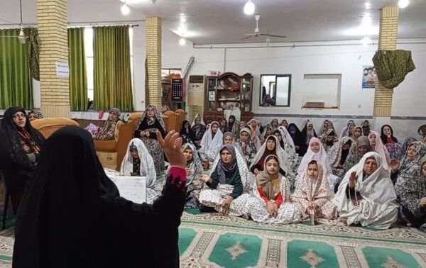 تجلی معنویت و پیوند مادر و دختری در اعتکاف مسجد جامع رامیان