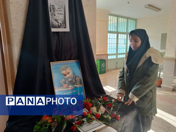 سالگرد شهادت سردار سلیمانی در دبیرستان دخترانه نور اردبیل