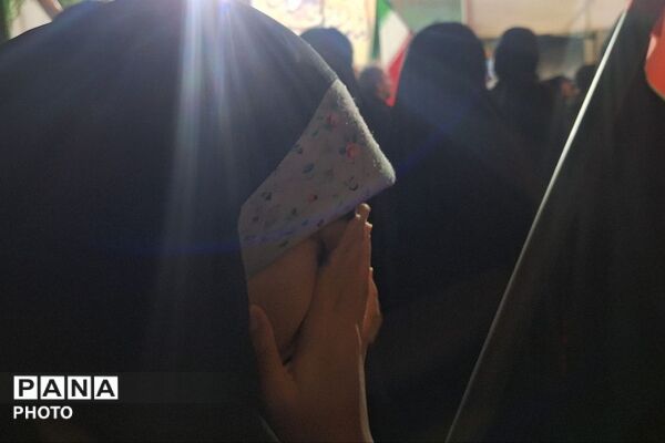 حضور اقشار مختلف مردم تهران در اربعین رهبر شهید انقلاب اسلامی 