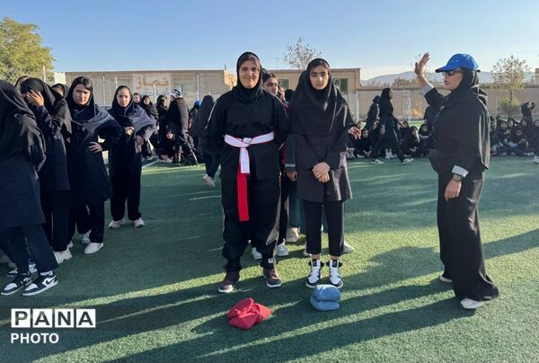 درخشش دانش آموزان درالمپیاد ورزشی مدرسه حاج محمود ثابتی شیروان۲
