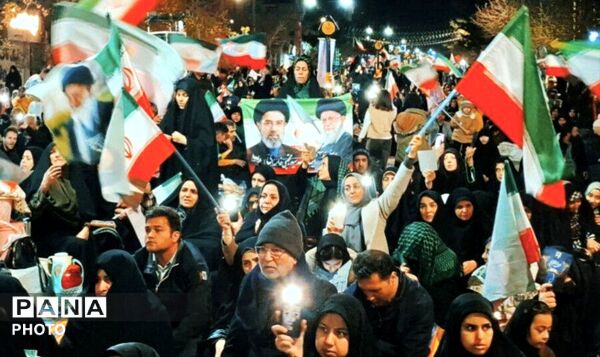 اجتماع عظیم مردمی در لحظات تحویل سال در شهرستان تربت جام