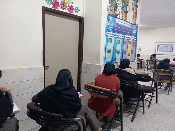 امتحانات نوبت اول در دبیرستان نمونه اندیشه 