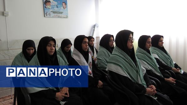 دیدار فرمانده واحدهای آموزشگاه‌های شهرستان خلیل‌آباد با امام جمعه