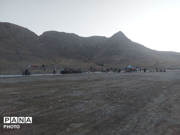 برگزاری همایش دوچرخه‌سواری به مناسبت عید سعید غدیرخم در حاجی‌آباد