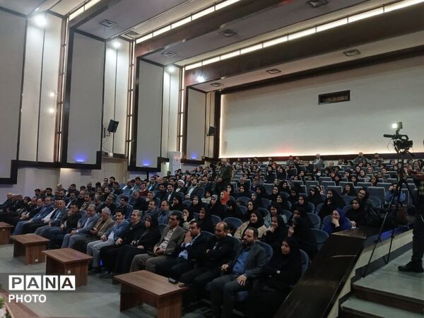 گرامیداشت هفته امور تربیتی و تربیت اسلامی در گلستان