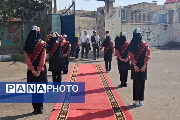 مراسم گرامیداشت هفته بهداشت روان در دبستان هاشمی رفسنجانی شهرستان قرچک 