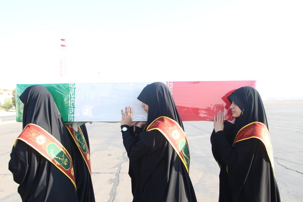 مراسم استقبال ار هفت شهید گمنام در یزد 