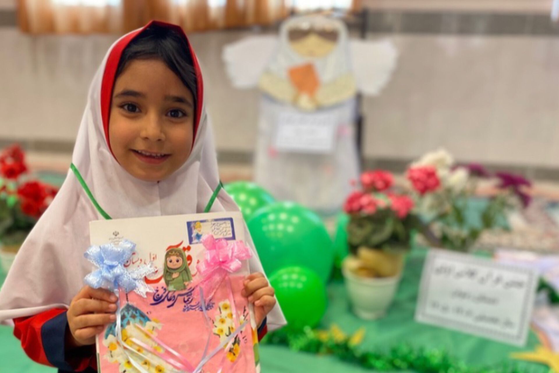 جشن قرآن کلاس‌اولی‌ها در دبستان رضوان