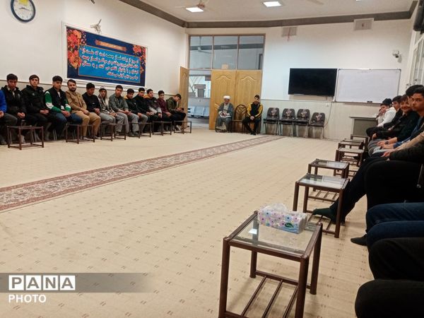  جلسه تبیینی همزمان با آغاز ماه مبارک رمضان در دفتر امام جمعه کاشمر