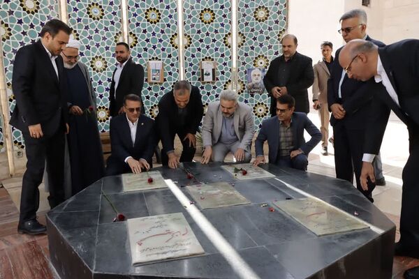 نخستین کنفرانس ملی چالش های مدیریت سرمایه انسانی در سازمان های بزرگ مقیاس