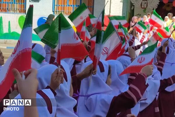 زنگِ مهر در بهارستان دو؛ از فرشته‌ها تا شکوفه‌ها