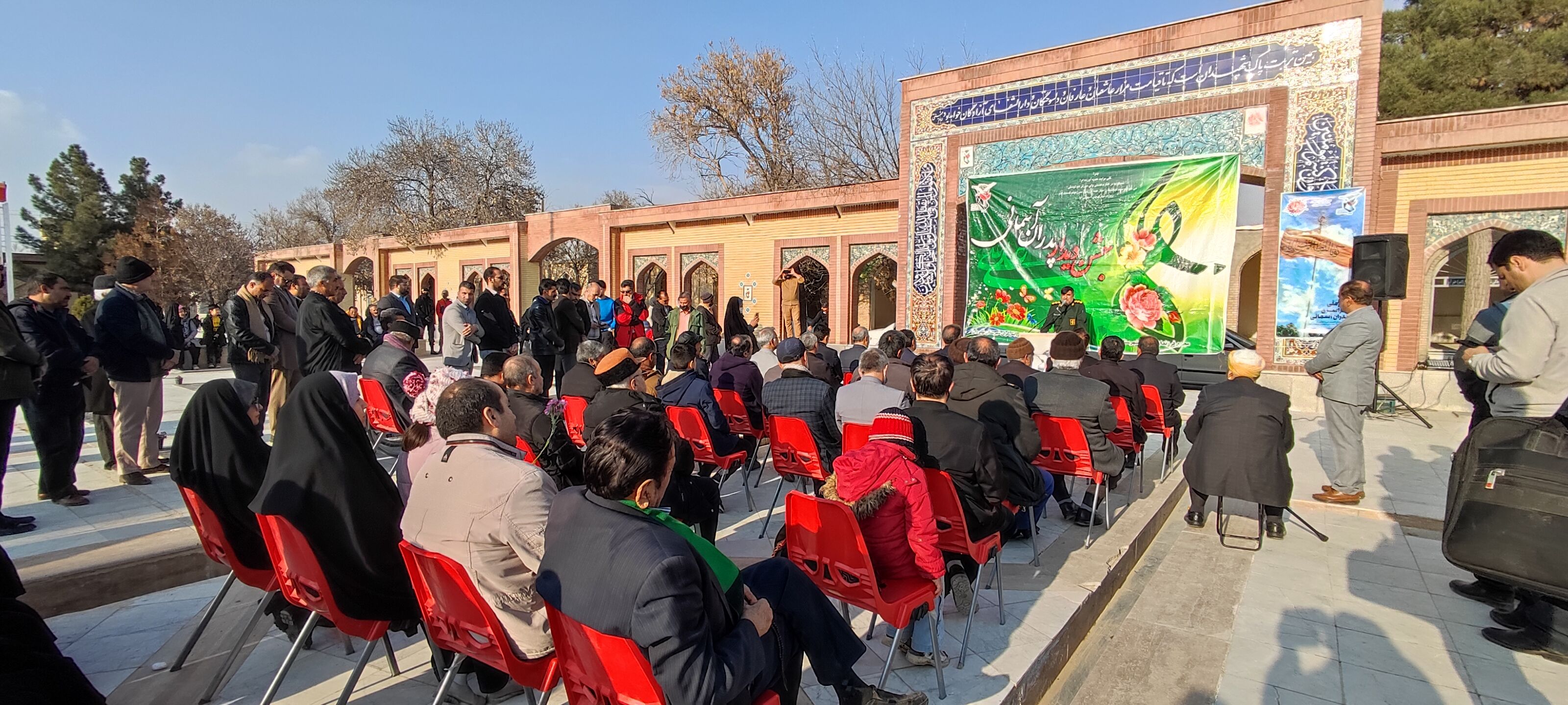 جشن پدران آسمانی در گلزار شهدای شهر زیارت