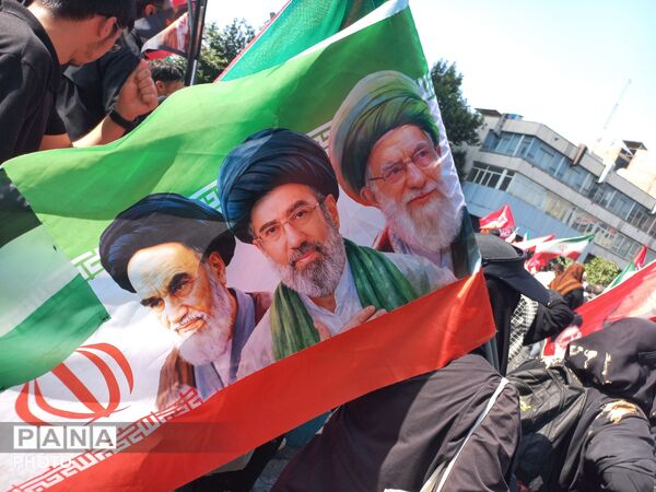 حماسه میلیونی تهران؛ وداعی که تاریخ را رقم زد