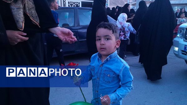 عطر رضوی در شهر بن پیچید