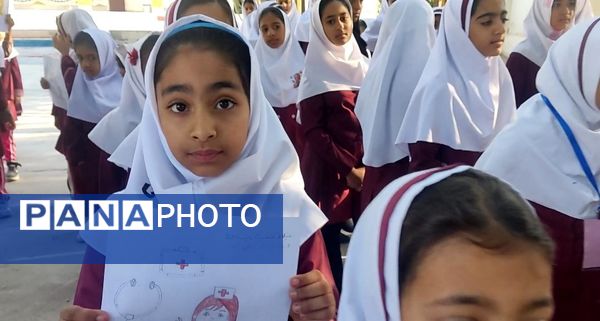 جشن روز پرستار در مدرسه مولوی فین