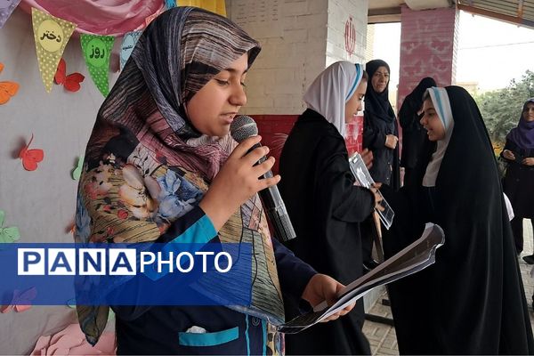 هنرنمایی دانش آموزان  مدرسه خواهران بابایی در روز دختر