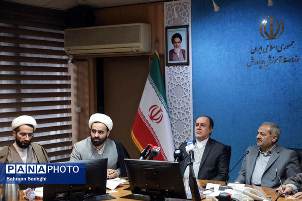 جلسه کمیته فرهنگیان و دانش آموزی ستاد دهه فجر