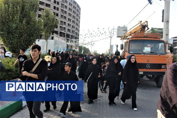 آیین پیاده‌روی اربعین حسینی در بلوار پیامبر اعظم(ص) قم