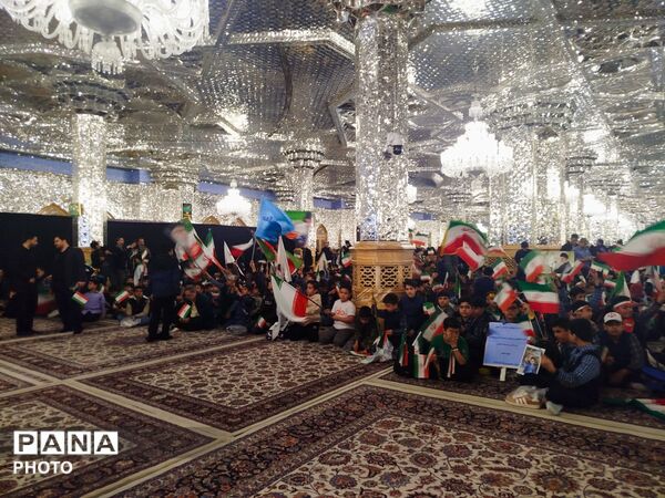 مراسم اربعین شهدای میناب و رهبر شهید در حرم رضوی