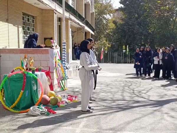 المپیاد ورزشی درون مدرسه ای در دبیرستان اژدر افشار 