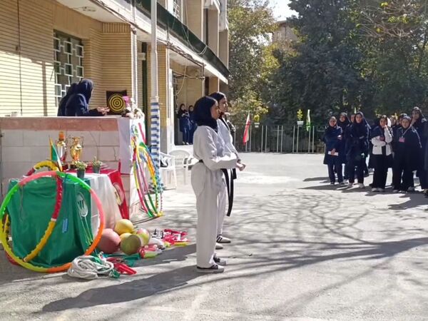 المپیاد ورزشی درون مدرسه ای در دبیرستان اژدر افشار 