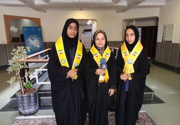 تجلیل از مدیرکل آزاده یزد در آستانه سالروز بازگشت آزادگان